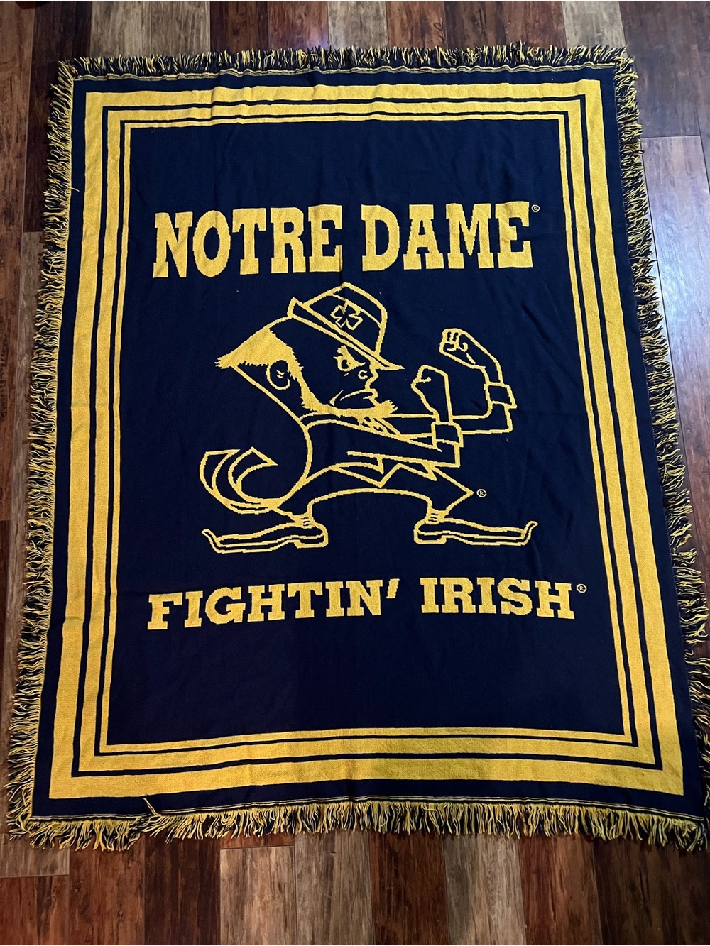 Notre Dame Fighting Irish tapestry throw blanket